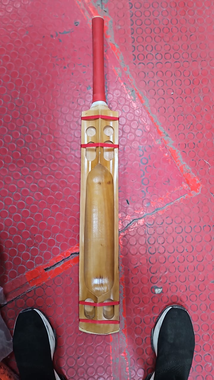 Seven Brothers Hard Tennis Ball Bat