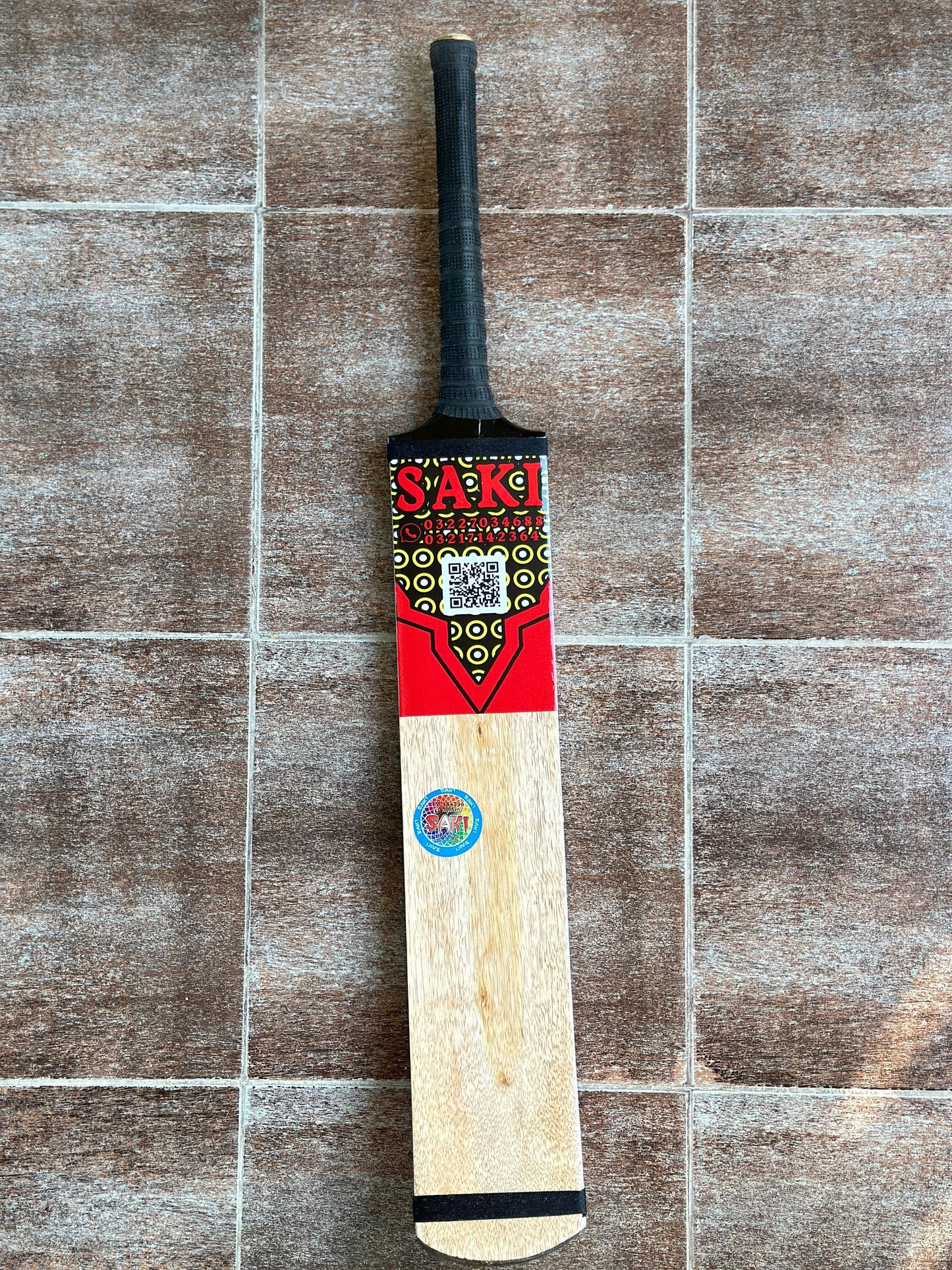 Saki Light Bottom Coconut Bat Red & Black